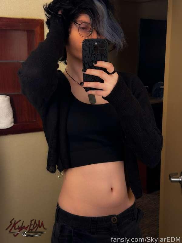 Having fun~

#fyp #twink #femboy #sexy #hot #lewd #teasing #tease #edging #cock #thighs #tummy #abs #thicc #toy #milking #bodywriting #marked #boytoy