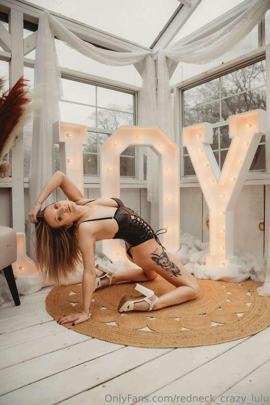 This is the only way I'd bend over backwards for a Monday mo..