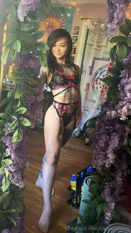 it turns out i absolutely love lingerie 😍 dressing up just s..