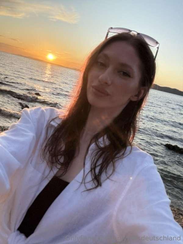 @sophiaabelowheyy, mein name ist Sophia und ich bin ursprüng..