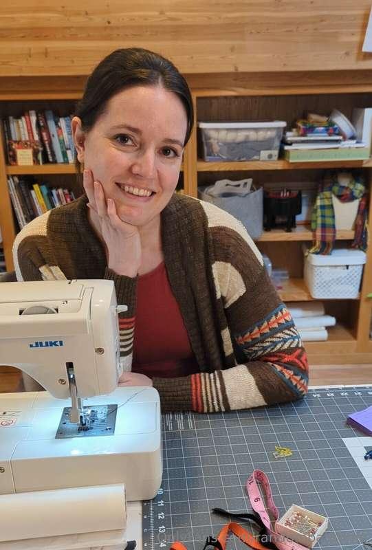 cozy, rainy sewing day ☔hope you're having a good week!