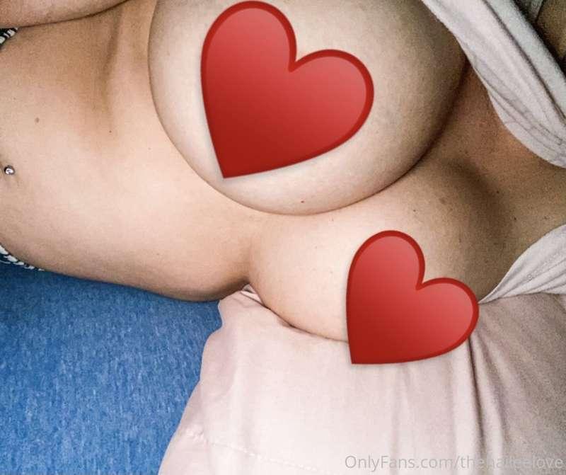 💤 GOODNIGHT from my Boobies sweet dreams 😴