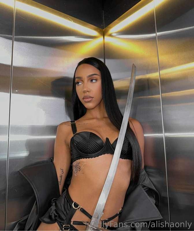 alishaonly image #1