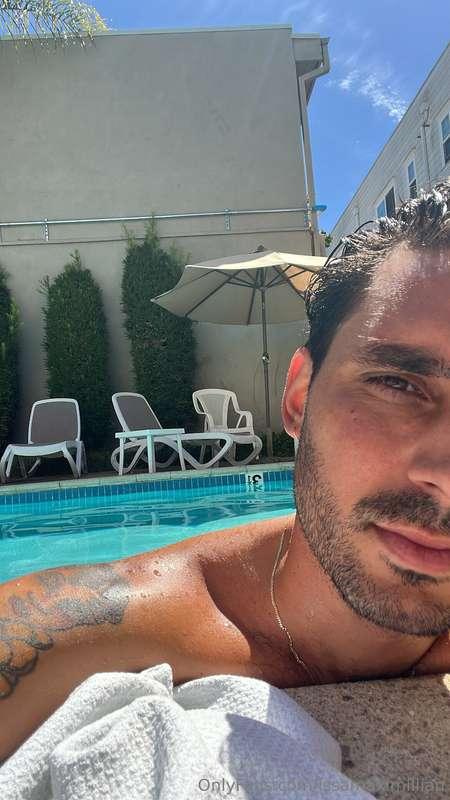 Soaked in this summer heat 🔥