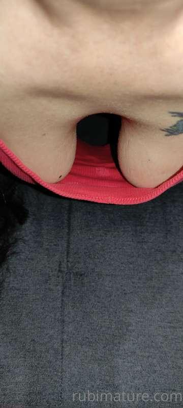 Do you like my blouse?