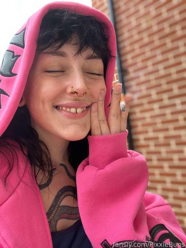 pixxiebuns image #1