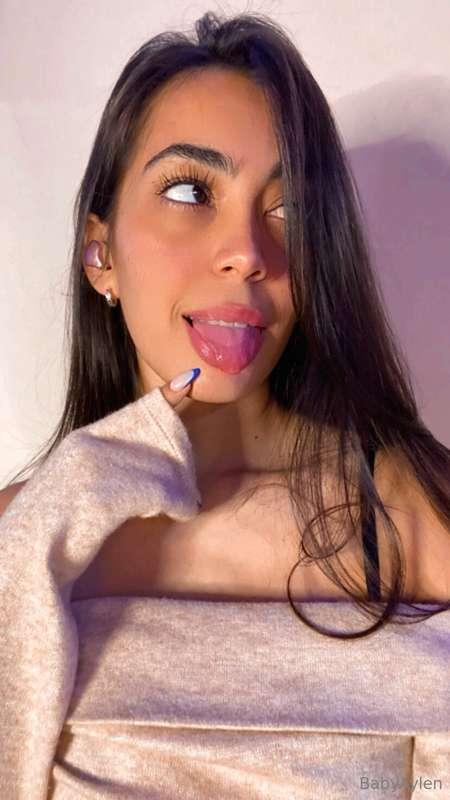 🫦