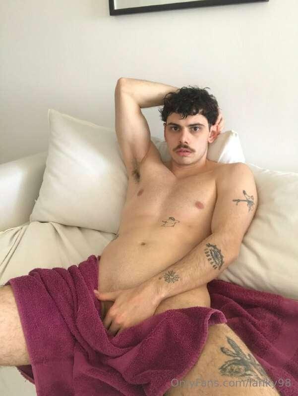 ⚡️𝑺𝑼𝑩𝑺𝑪𝑹𝑰𝑩𝑬 𝑭𝑶𝑹 𝑭𝑹𝑬𝑬 ⚡️   
   
       😈 Your new bad boy 😈  ..
