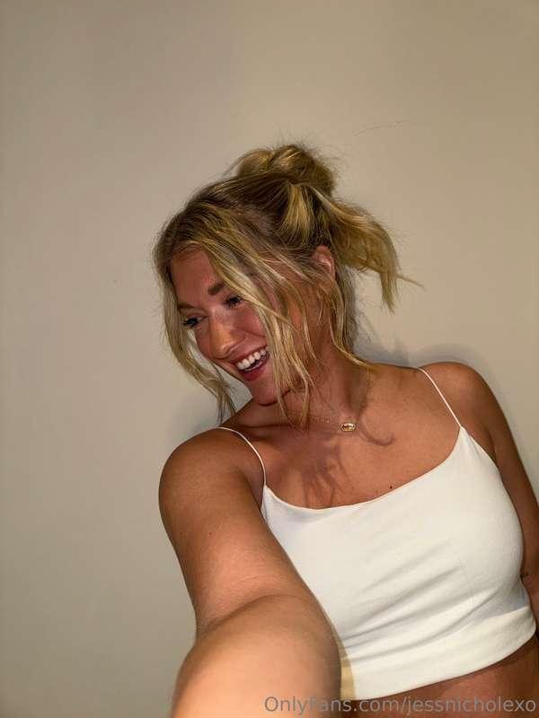 Not trying, just glowing ✨