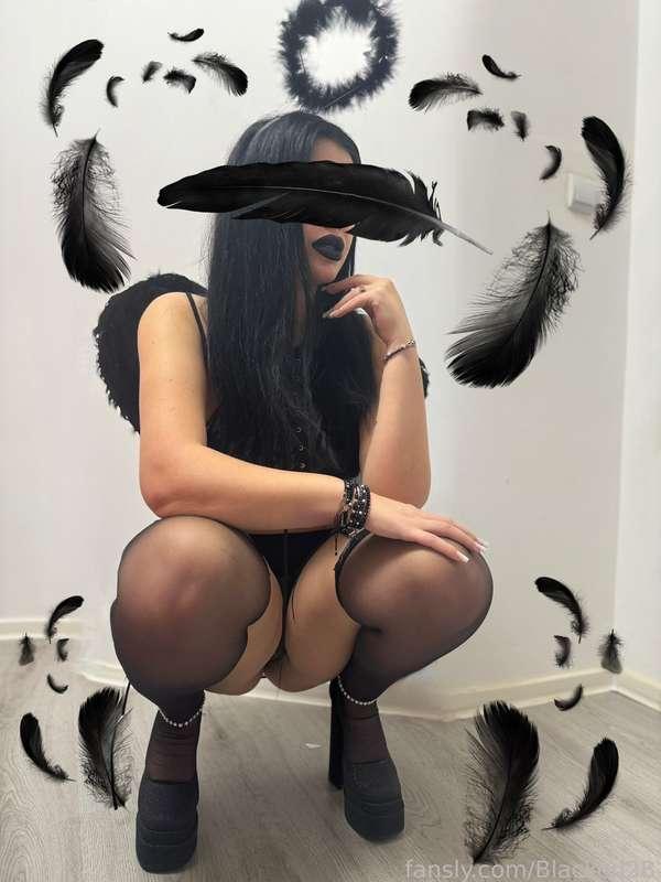 blacked2bvr image #1