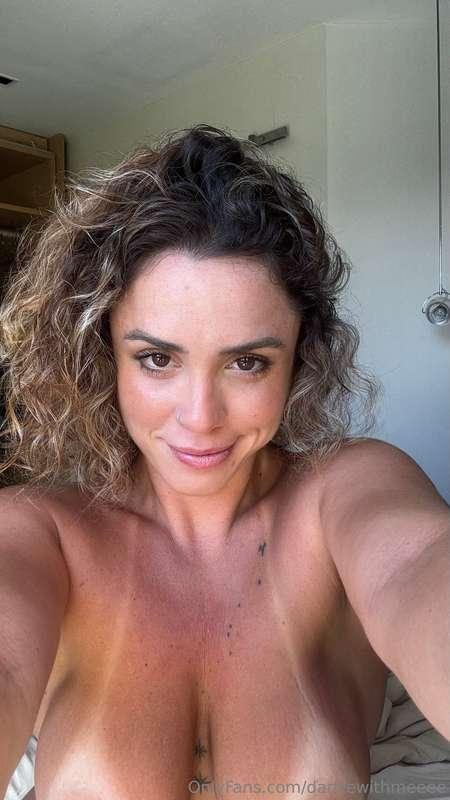 my tits are so heavy today, wanna give me a hand.. 🤭 would y..