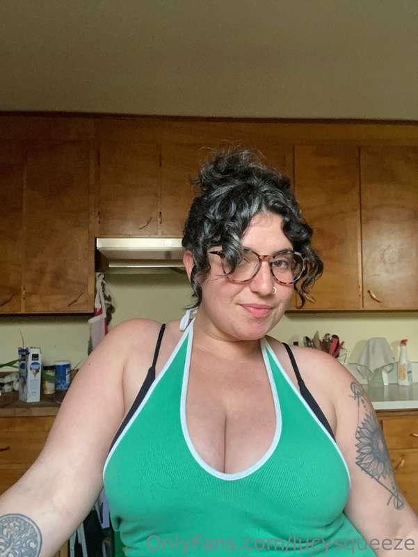 lucysqueeze image #1