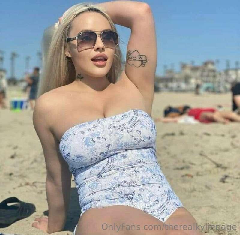 Rate my body😈