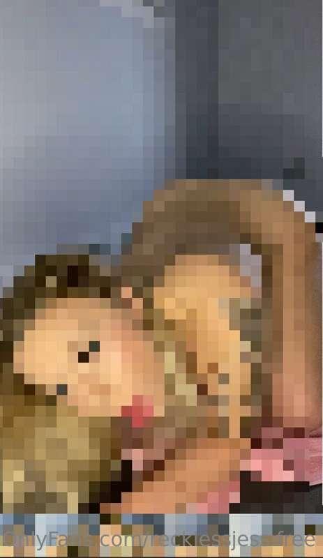Buy this video and unlock 
10
Minutes
2 
Angles
1
Girl 
1 
M..