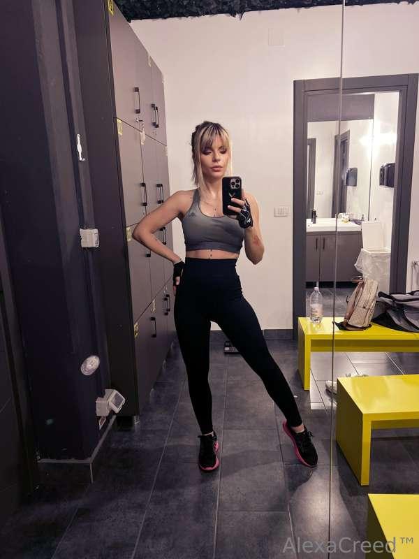 Guess who had a super intense workout session today? I did t..