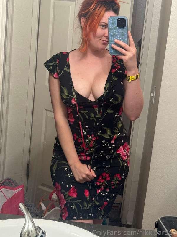 How does everyone like my new dress!!! It might be too small..