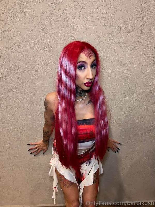 Lola Shark Tale today 4U 🫦🫧 Do u like cosplay?