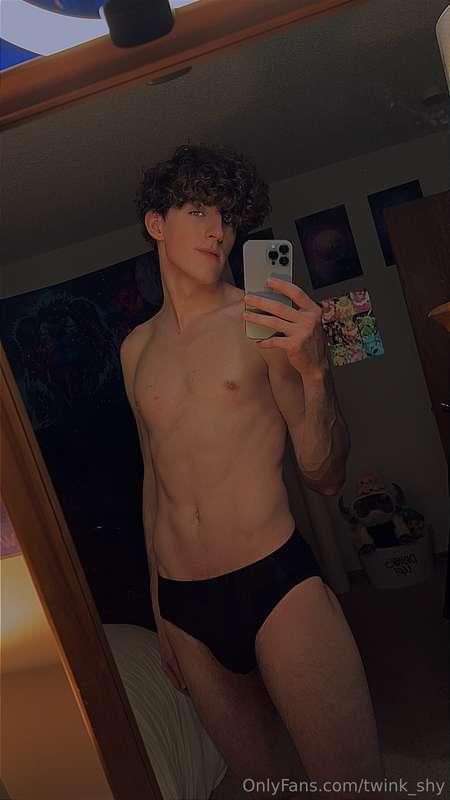 twink_shy image #3