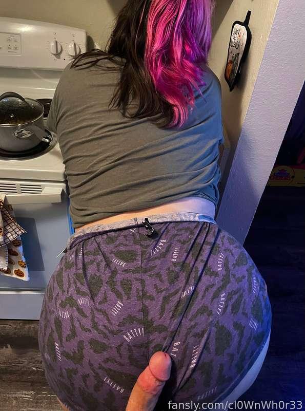 cl0wnwh0r33 image #1
