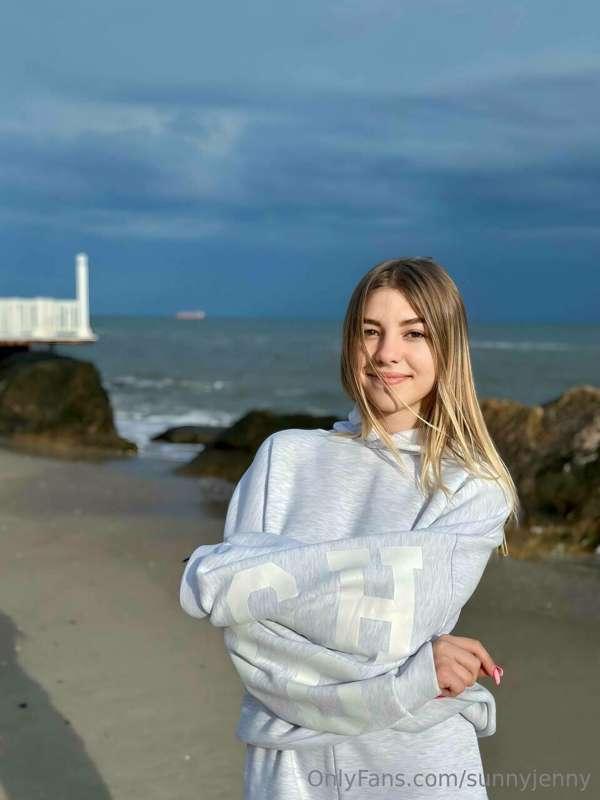 Peace begins with a smile...🌤️😁