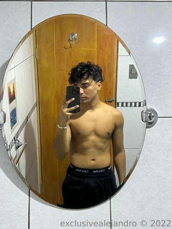 thinking about what content i should make for you guys 😛