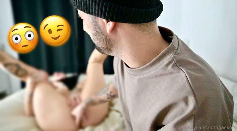 Elle a sorti des œufs ***dildo de son vagin*** pour me faire..