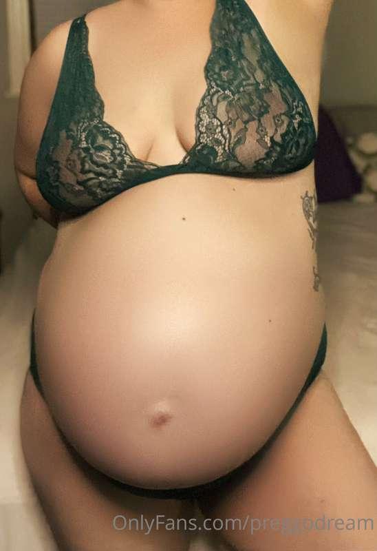 38 weeks pregnant and I am ready!!! 🤰🏻
Will you still like m..
