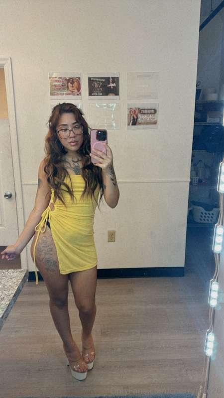 Cute sexy work pics for you 😜