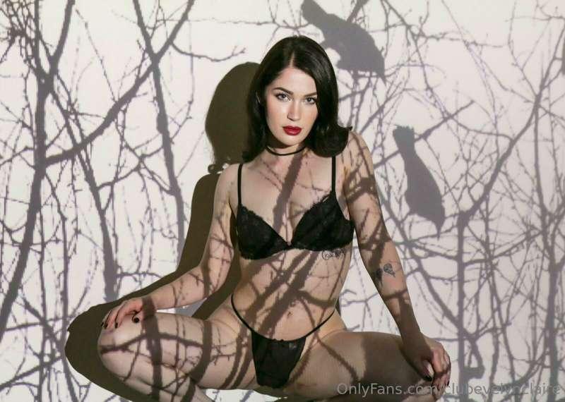 I want to do more sexy photo shoots again.