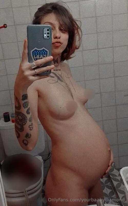 @janebennett is everything youll ever want... 😏 Big milky mo..