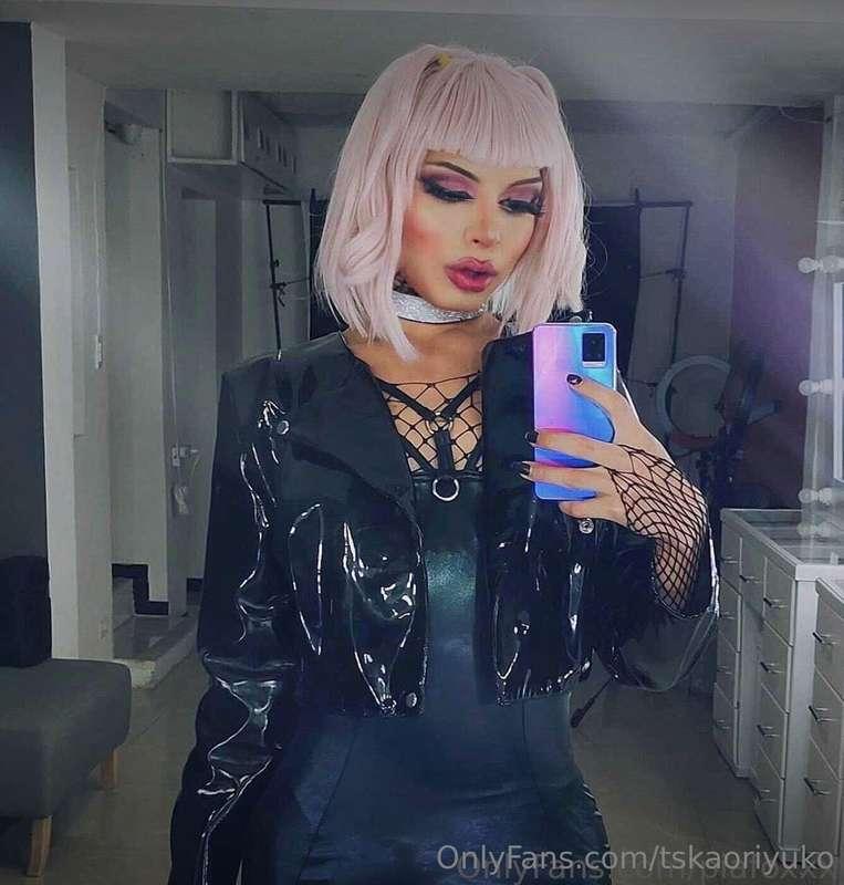 @piafoxxxy she’s searching for a boyfriend  😍💕 one of a kind..