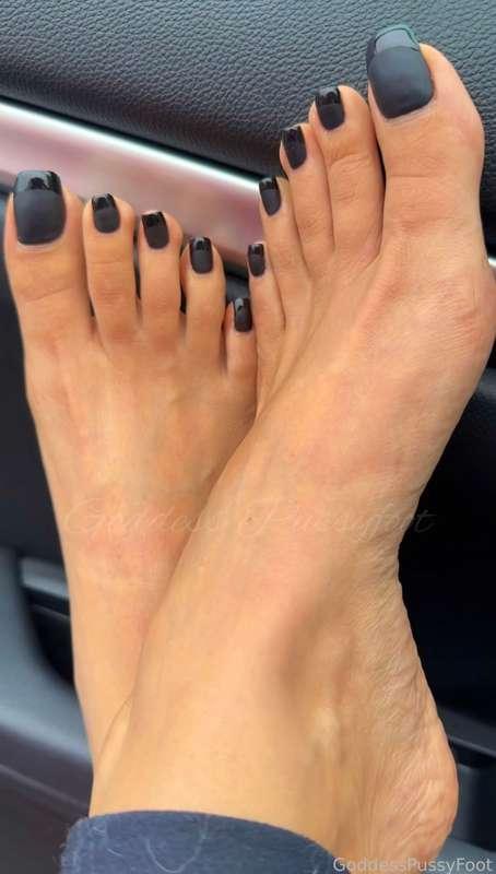 Just a few more….. 🖤🖤