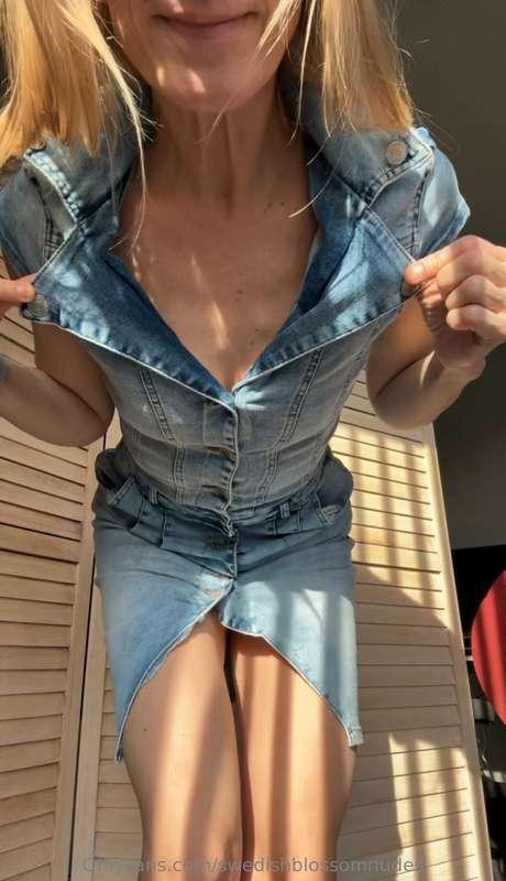 jeansdress kind of day 🩵