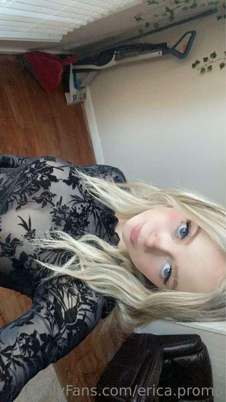 I WANT YOU TO RIP THIS OFF ME🥰