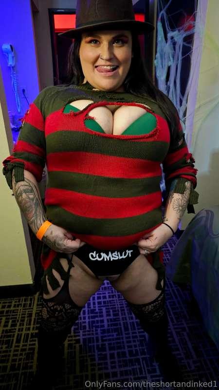 Freddie by day Cum slut by night..we got a hottttt video cum..