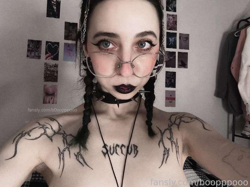 Your bad girlfriend wants to get a cum shot in her face 

#goth #fyp #gothgirl #tattoo #tattooed #lipstick #bratty #slut 