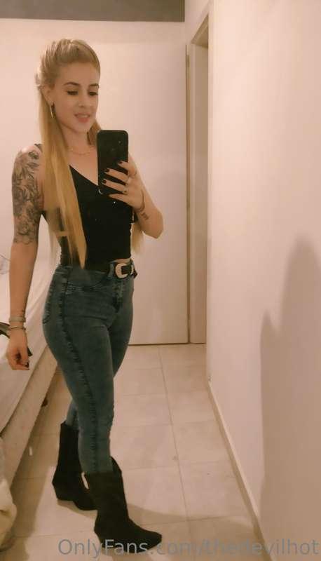 Nice Saturday here 💙🤍💙