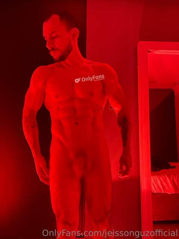 Do you like art? Let me be a piece of your museum 😉 If you h..