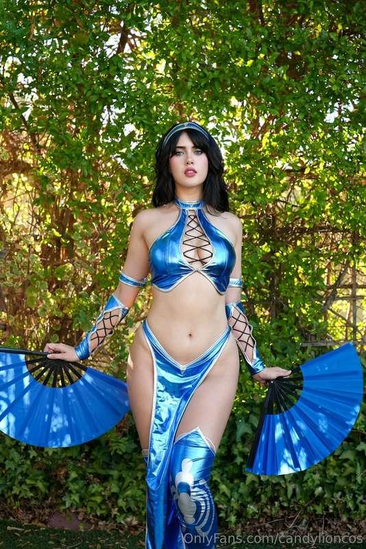 this is one of my most favorite cosplays i've ever done!! wh..
