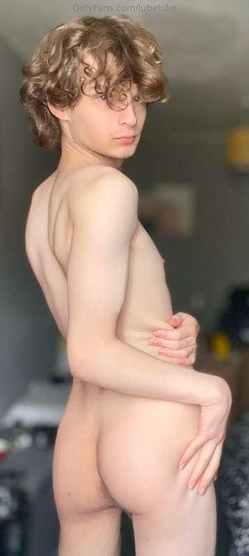Do you fancy fucking my grippy bootyhole? 🫶