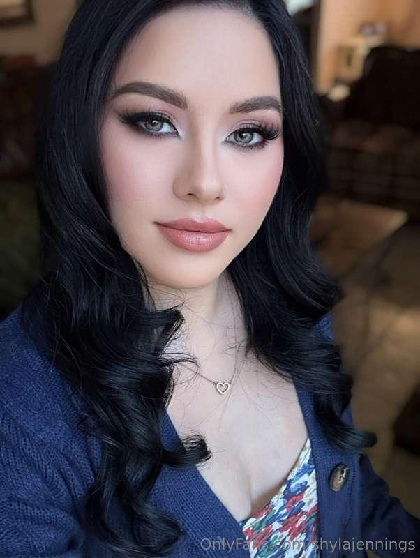 Do you like my makeup? 💋
