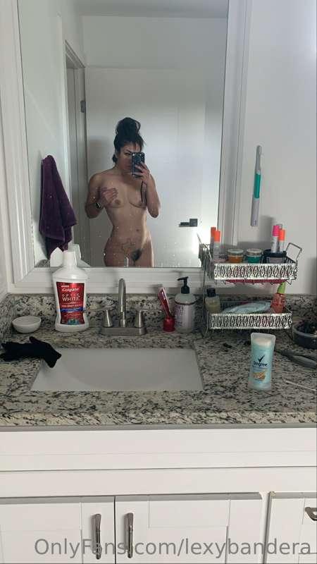 Dirty mirror dirty girl 💖