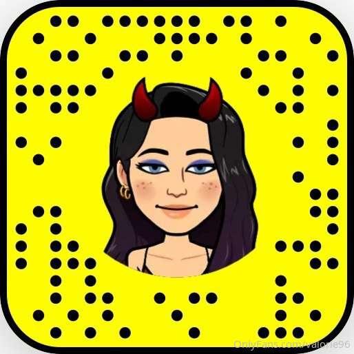 Add me on my premium snap! It’s valorie_96 
I’ll be able to ..