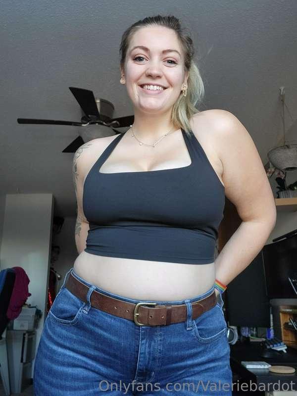 4 photos

If you saw me at a bar would you come talk to me?