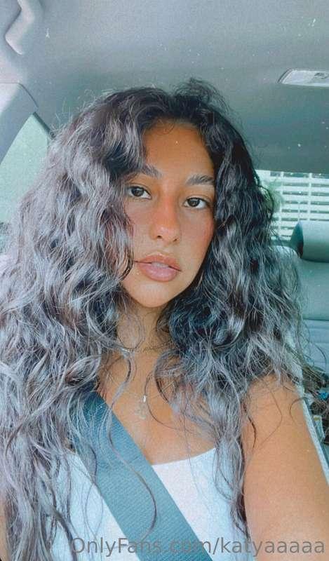 Sweet face, filthy thoughts 😇💭DM me if you wanna know what I..