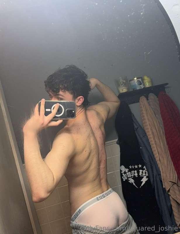 Need someone to eat my ass