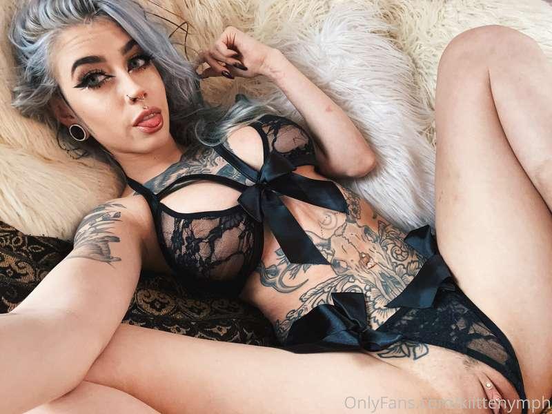Undress me, sir. 🖤