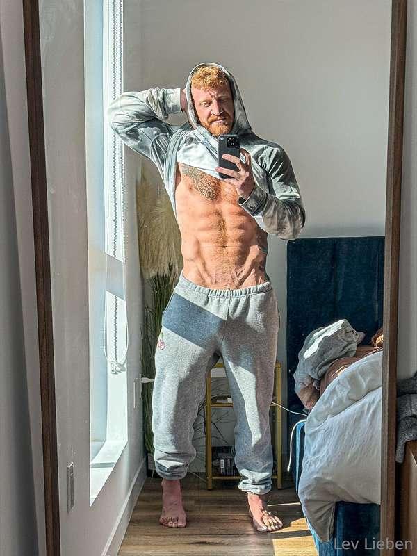 When I say “open,” you spread wide. 💋