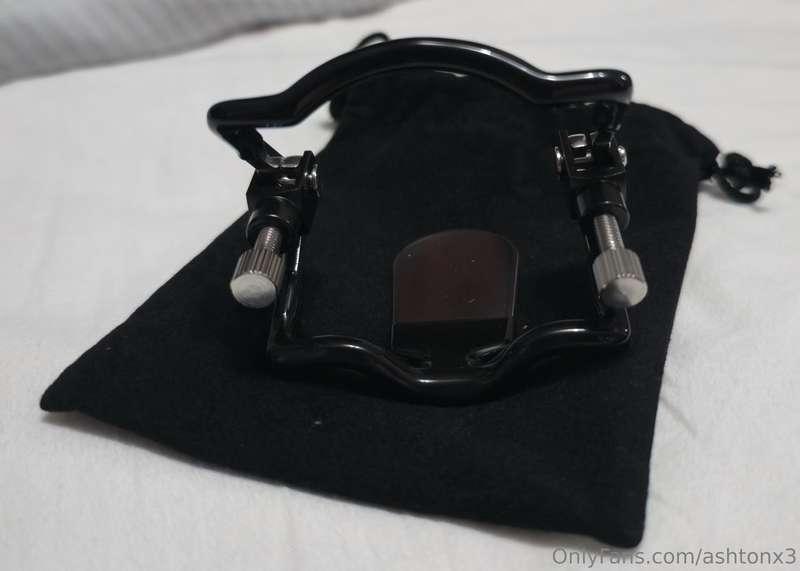 My new gag to keep my mouth open 😏