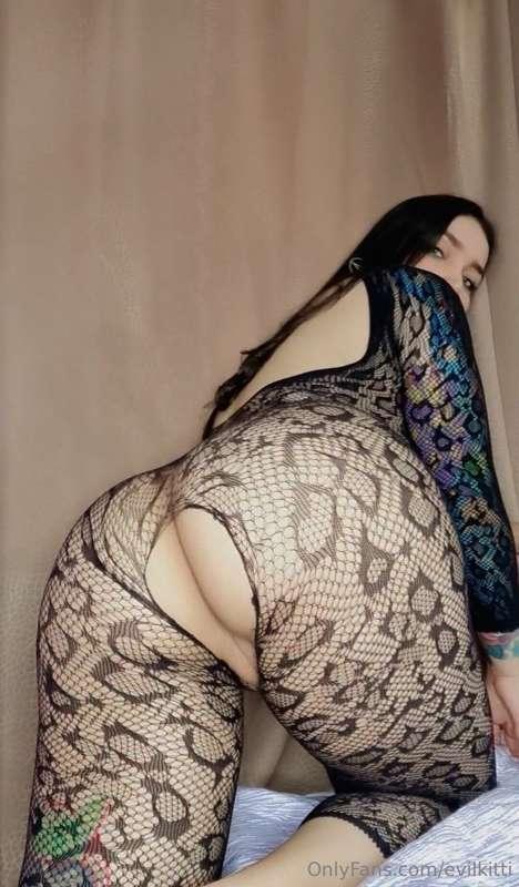 evilkitti image #0